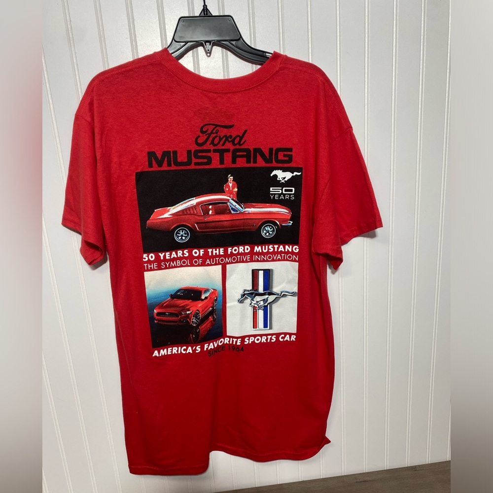 Ford mustang T-shirt size L